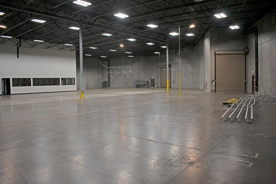 More Photos Of 5600 Earhart Ct, Windsor Warehouse For Sale