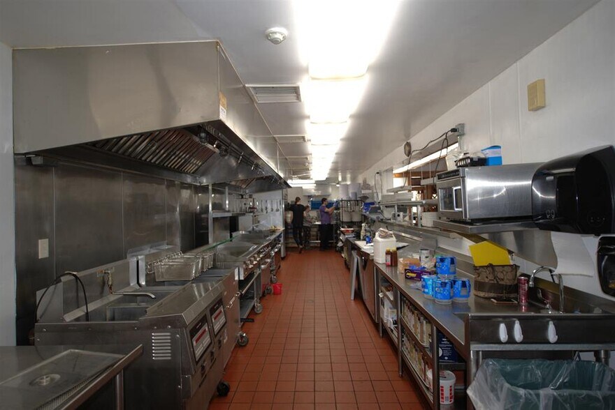 More Photos Of N2717 County Road QQ, Waupaca Restaurant For Sale