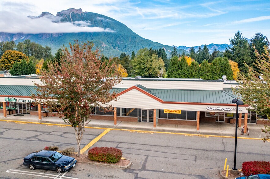 More Photos Of 426-458 SW MT Si Blvd, North Bend Storefront For Lease