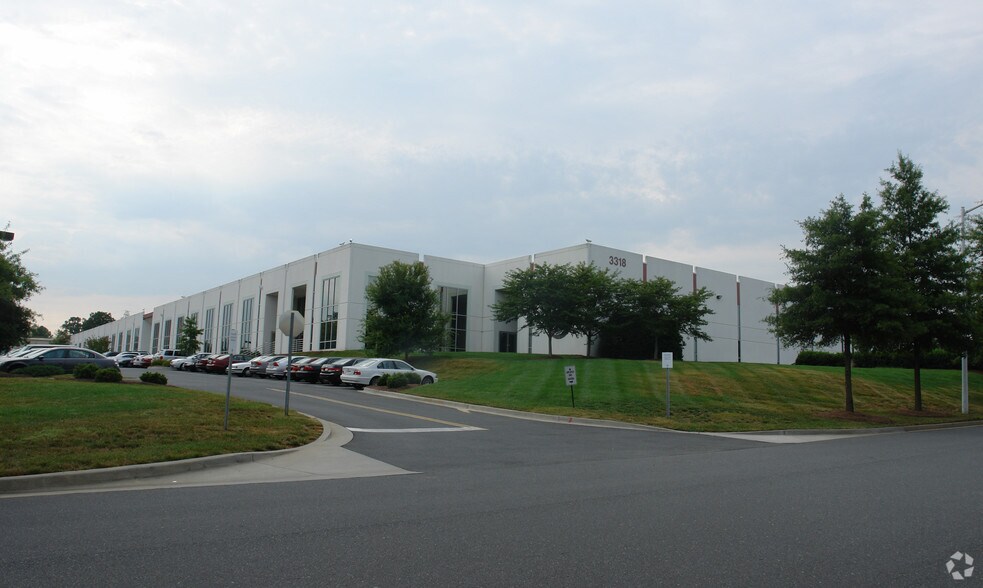 More Photos Of 3318 Lakemont Blvd, Fort Mill Office For Lease