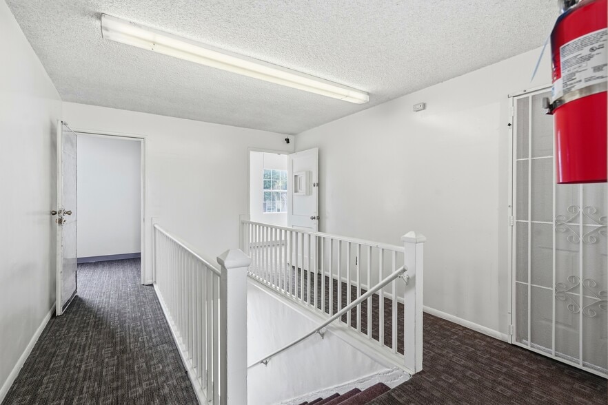 More Photos Of 2048-2050 W Florence Ave, Los Angeles Office For Sale