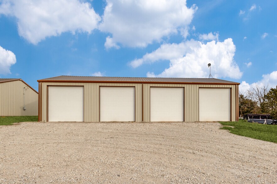 More Photos Of 15602 State Highway 160, Blue Ridge Warehouse For Sale