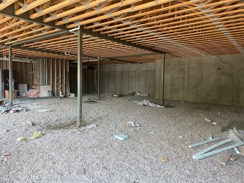 More Photos Of 2115 W Washington St, West Bend Medical For Lease