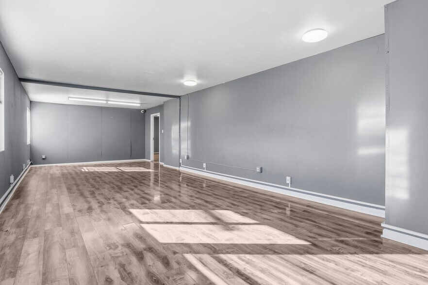 More Photos Of 4306-4310 W Victory Blvd, Burbank Storefront Retail Office For Sale