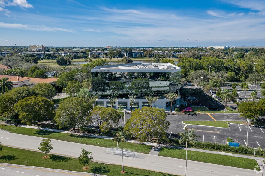 More Photos Of 55 Weston Rd, Sunrise Office For Lease