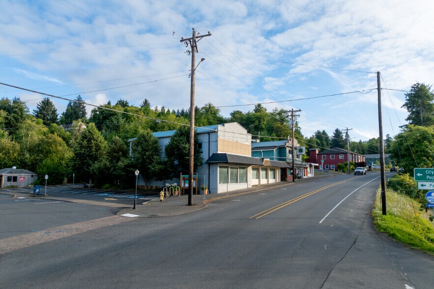 More Photos Of 625 Nehalem Blvd, Wheeler Storefront Retail Residential For Sale