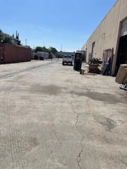 More Photos Of 2212-2312 Edwards Ave, South El Monte Manufacturing For Lease