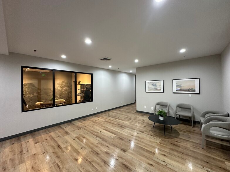 More Photos Of 86 N University Ave, Provo Office Residential For Lease