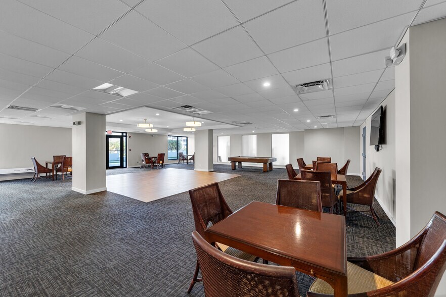 Primary Photo Of 3015 N ocean Blvd, Fort Lauderdale Apartments For Sale