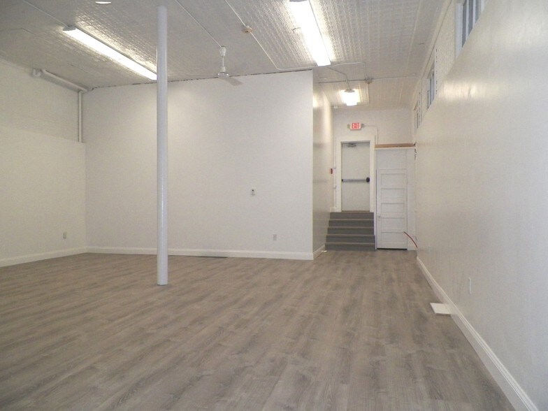 More Photos Of 1285-1293 Main St, West Warwick Storefront Retail Office For Sale