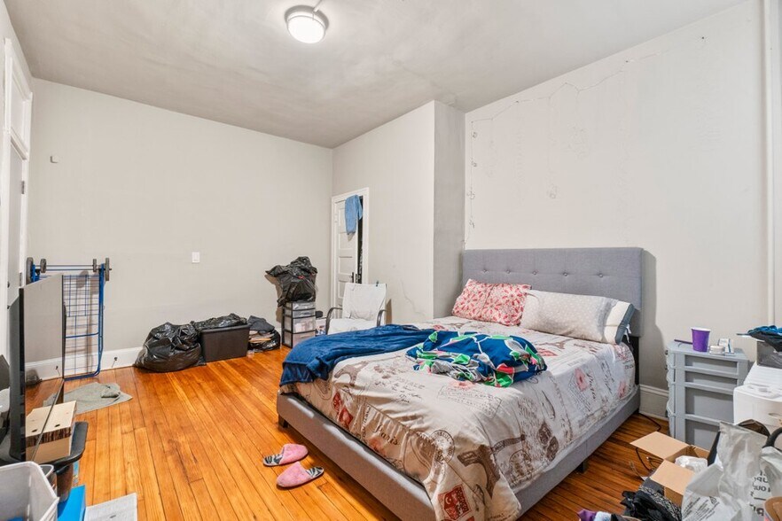 More Photos Of 2815 N Calvert St, Baltimore Apartments For Sale