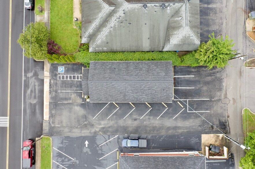 More Photos Of 219 N Oak Ave, Cookeville Medical For Lease