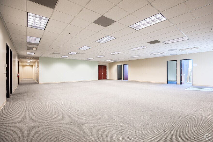 More Photos Of 18705 Madrone Pky, Morgan Hill Research And Development For Lease