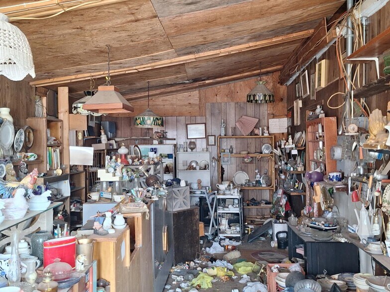 More Photos Of 37025 US-24 Hwy, Matheson General Retail For Sale