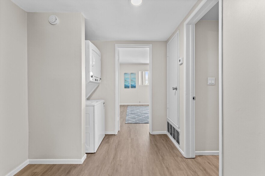 More Photos Of 595 7th St, Imperial Beach Apartments For Sale