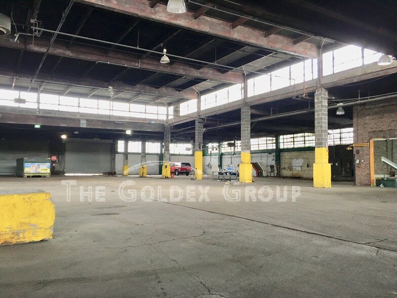 More Photos Of 1281 Viele Ave, Bronx Warehouse For Lease