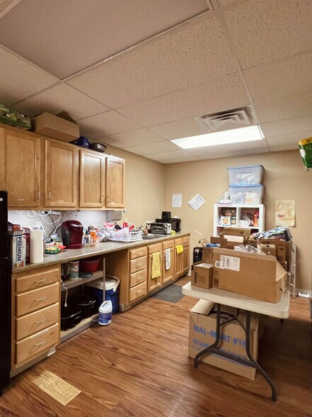 More Photos Of 526 Market St, Osage City Storefront For Sale
