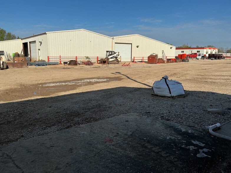 More Photos Of 3021 Hwy 190 W, Port Allen Land For Lease