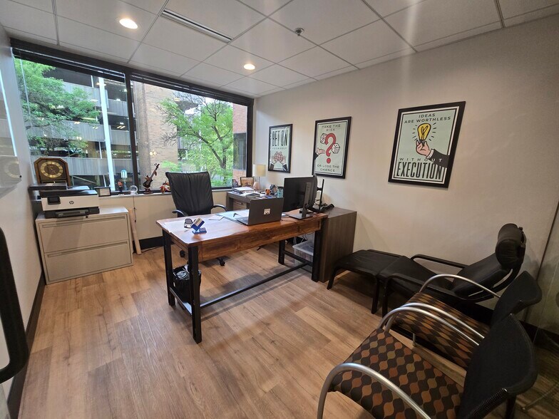 More Photos Of 390 Park St, Birmingham Office For Lease