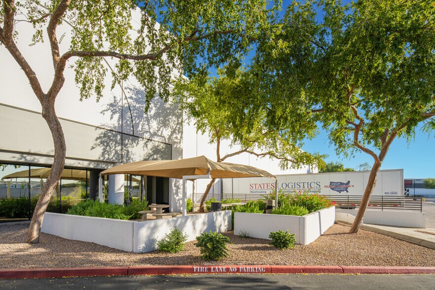 More Photos Of 9704 W Roosevelt St, Tolleson Distribution For Lease