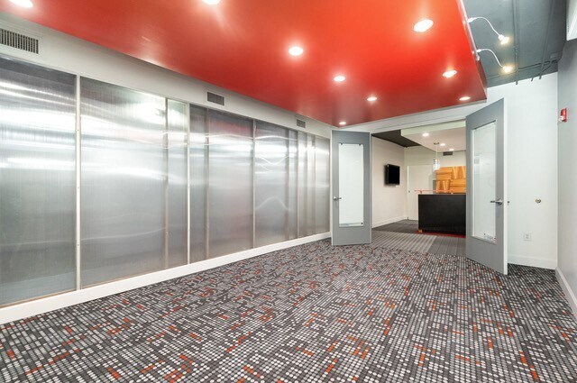 More Photos Of 1230 W Morehead St, Charlotte Loft Creative Space For Sale