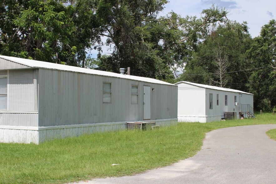 More Photos Of 33 E Peeler Ave, Lakeland Manufactured Housing Mobile Home Park For Sale