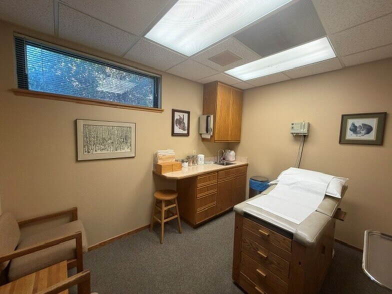 More Photos Of 3257 Professional Dr, Auburn Medical For Sale