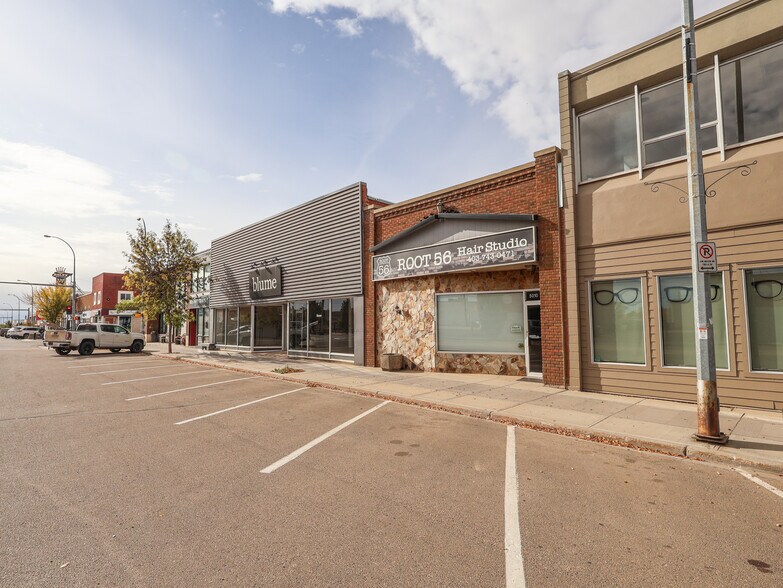More Photos Of 5010 50 st, Stettler General Retail For Sale