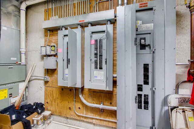 More Photos Of 5403 S La Grange Rd, Countryside Restaurant For Sale