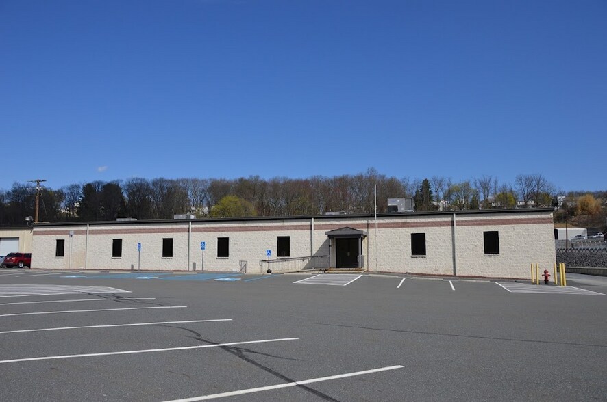 Primary Photo Of 1410 Laurel Blvd, Pottsville Warehouse For Lease