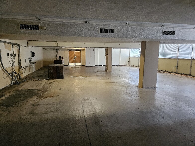 More Photos Of 4600 S Four Mile Run Dr, Arlington Apartments For Sale