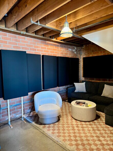 More Photos Of 8500 Steller Dr, Culver City Loft Creative Space For Lease