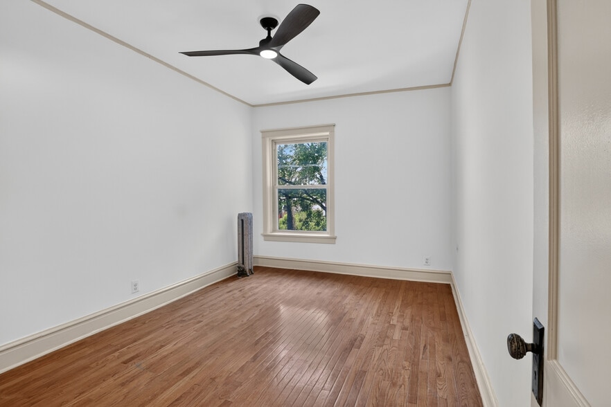 More Photos Of 1528 E 74th Pl, Chicago Apartments For Sale