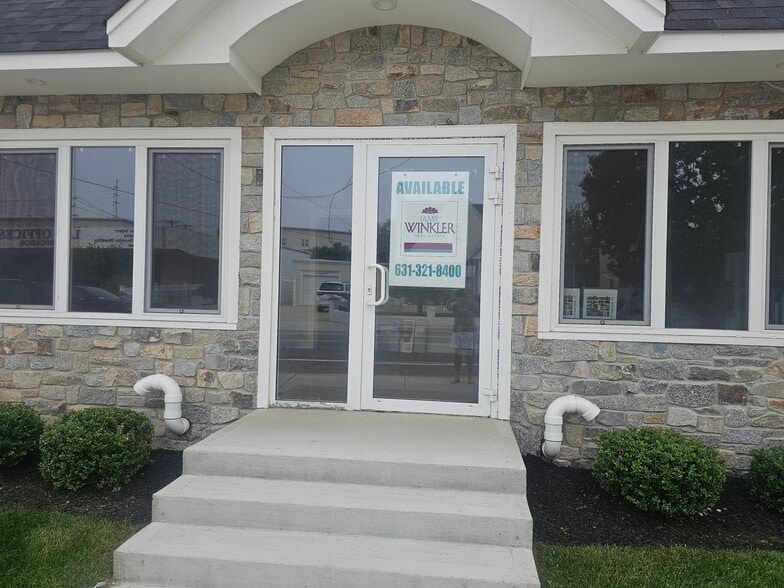 More Photos Of 400 Oak St, Copiague Apartments For Lease