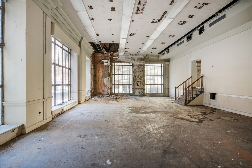 More Photos Of 901 Main St, Lynchburg Industrial For Sale