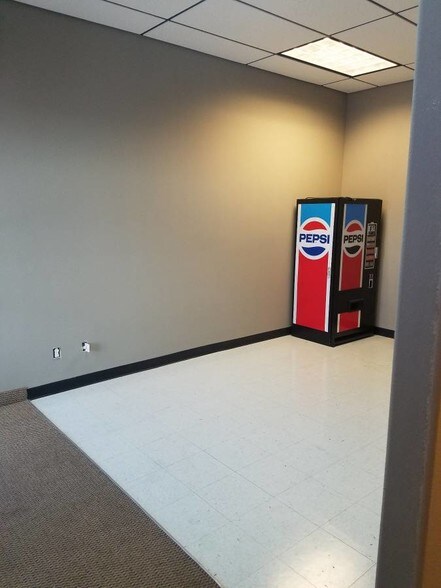 More Photos Of 7380 W Sahara Ave, Las Vegas Office For Lease