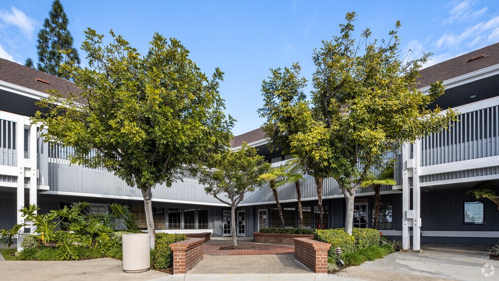 More Photos Of 22471 Aspan St, Lake Forest Office For Sale