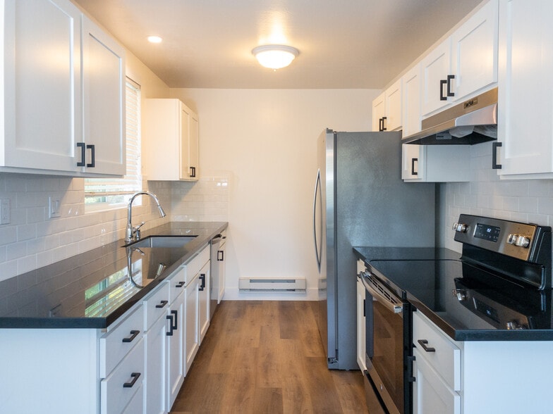 More Photos Of 934 Sir Francis Drake Blvd, Greenbrae Apartments For Sale