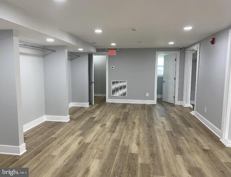 More Photos Of 11 E Main St, Marlton Storefront Retail Residential For Sale