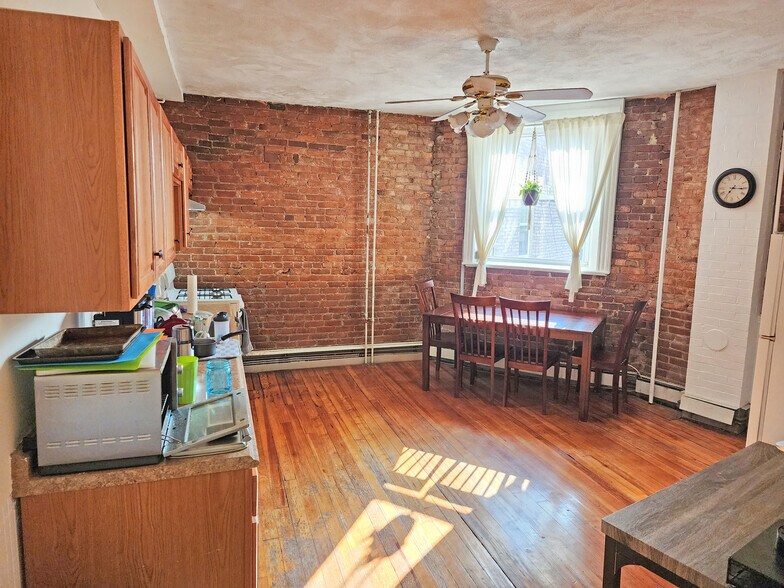 More Photos Of 60 Greenough St, Brookline Apartments For Sale