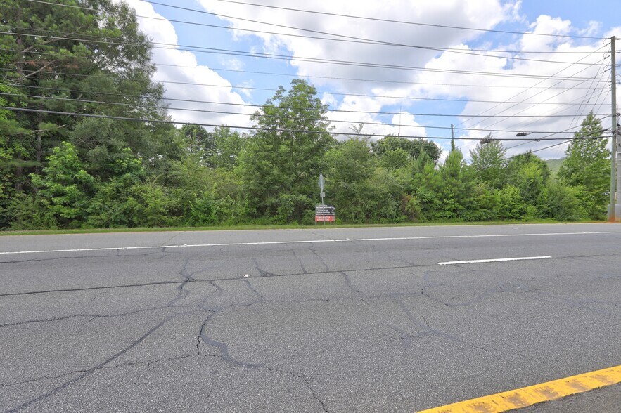 More Photos Of 0 92 Hwy, Woodstock Land For Lease