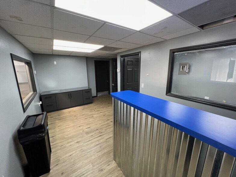 More Photos Of 3426 S Military Trl, Lake Worth Auto Repair For Sale