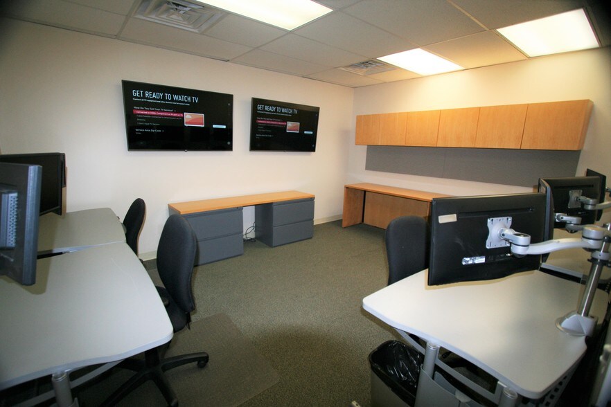 More Photos Of 10605 Concord St, Kensington Office For Lease
