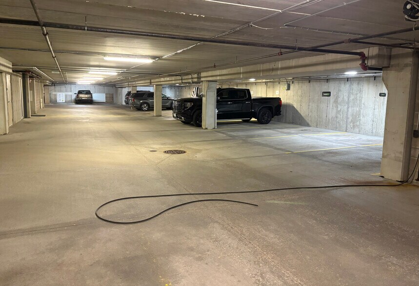 More Photos Of 999 Fourier Dr, Madison Office For Lease