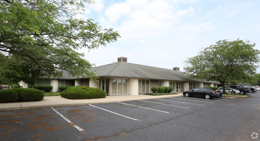 More Photos Of 6631 Commerce Pky, Dublin Light Distribution For Lease