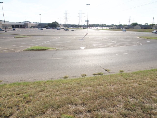 More Photos Of 5801 W Waco Dr, Waco Land For Sale