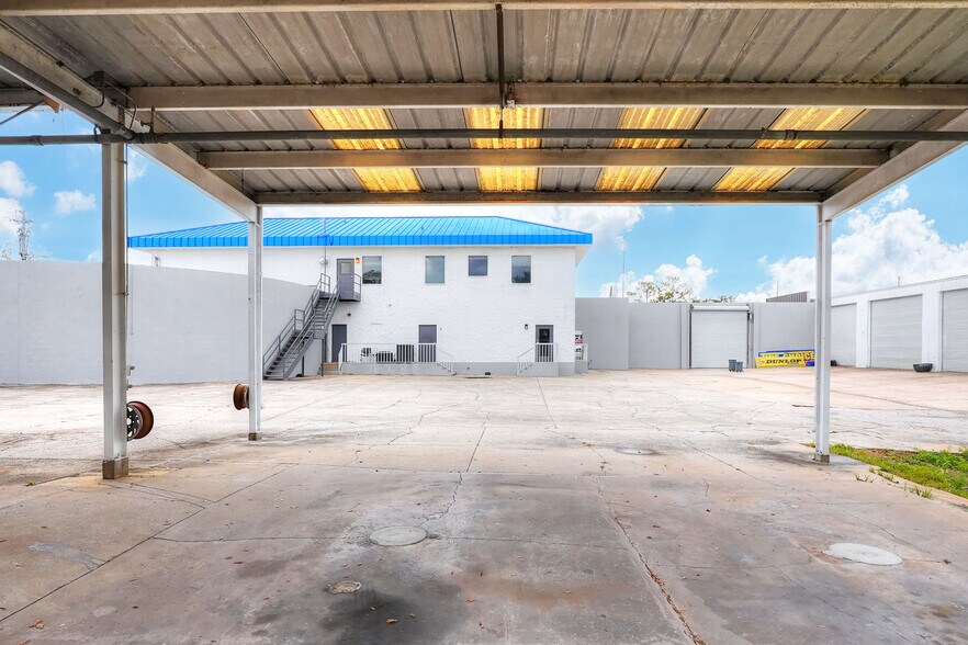 More Photos Of 1803 3rd St Sw, Winter Haven General Retail For Lease