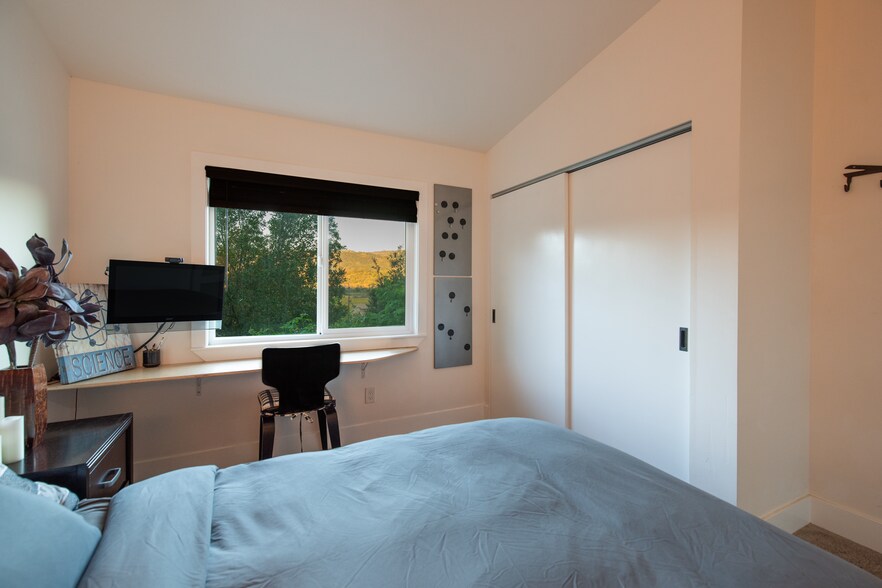 More Photos Of 22855 Chianti Rd, Cloverdale Apartments For Sale