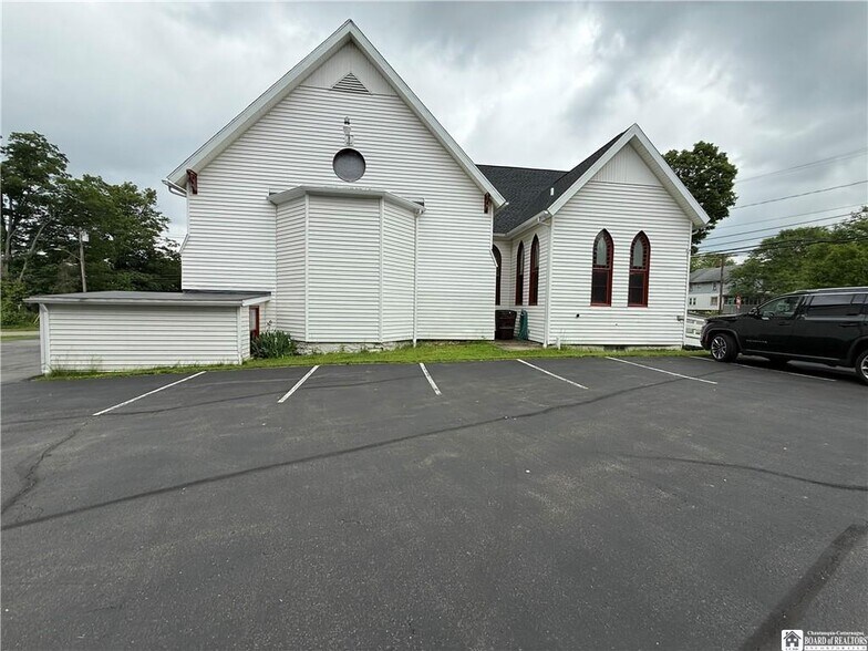 More Photos Of 13 Church St, Delevan Religious Facility For Sale