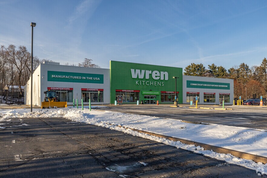Primary Photo Of 1522 Boston Post Rd, Milford Freestanding For Lease